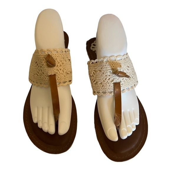 Fergalicious By Fergie Stella Crochet Thong Sandals Size 8 - Picture 2 of 10